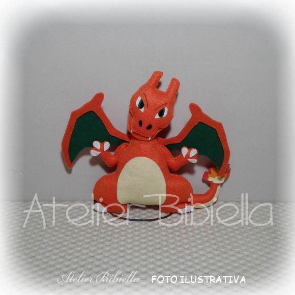 POKÉMON CHARIZARD 15CM UNIDADE