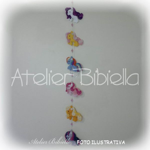 LITTLE PONY PINGENTE DE CORTINA C/ 6 PERSONAGENS UNIDADE