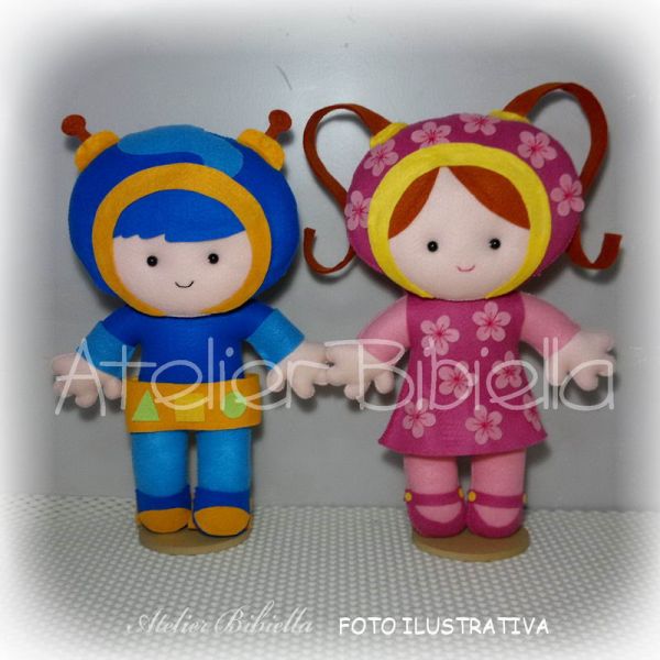 UMIZOOMI KIT 3 PERSONAGENS FELTRO COM SUPORTE