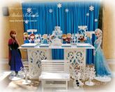 DECORAÇÃO FROZEN MESA 2 CUBO ARABESCO CORTINA MDF BANCO DISPLAY BOLO SEM NOME - Aluguel em Londrina