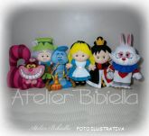 ALICE NO PAÍS DAS MARAVILHAS 25 CM - KIT C/ 6 PERSONAGENS