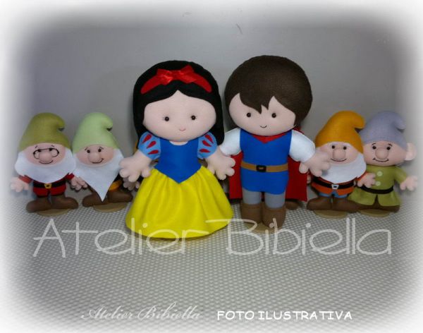 KIT C/ 10 - BRANCA DE NEVE 30CM E 7 ANÕES 20 CM C/ SUPORTES