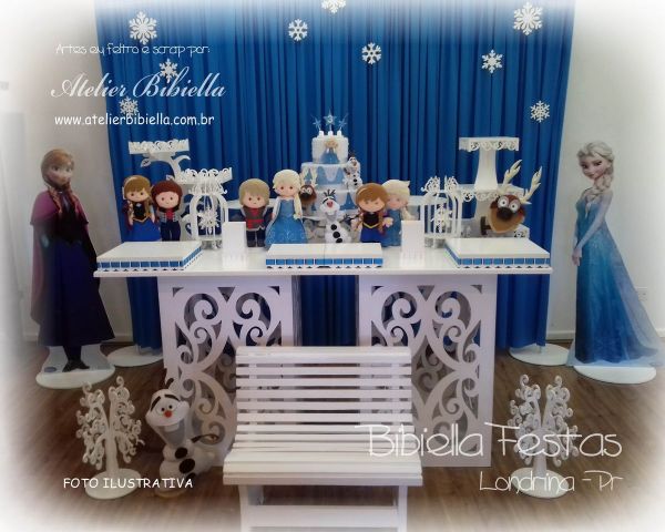 DECORAÇÃO FROZEN MESA 2 CUBO ARABESCO CORTINA MDF BANCO DISPLAY BOLO SEM NOME - Aluguel em Londrina