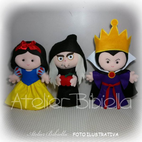 BRANCA DE NEVE PERSONAGEM 25 CM UNIDADE C/ SUPORTE