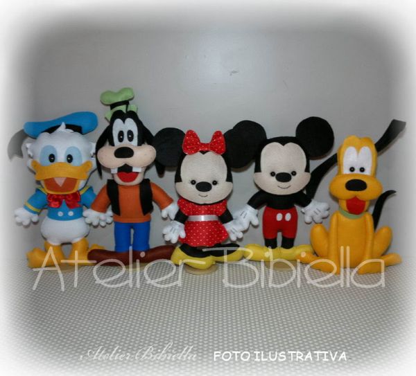 TURMA DO MICKEY 25CM KIT COM 5