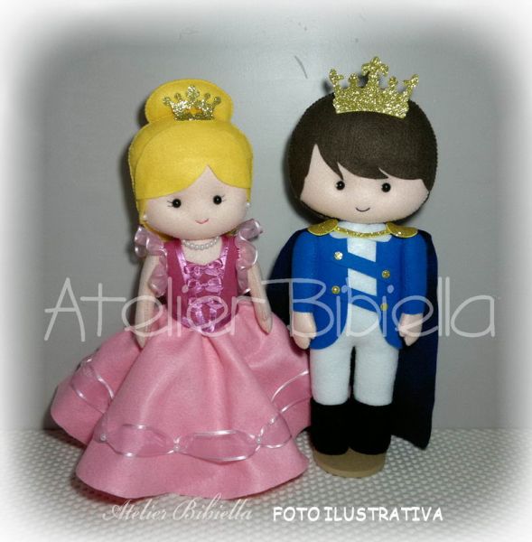 PRINCESA E PRINCIPE 25CM KIT COM 2