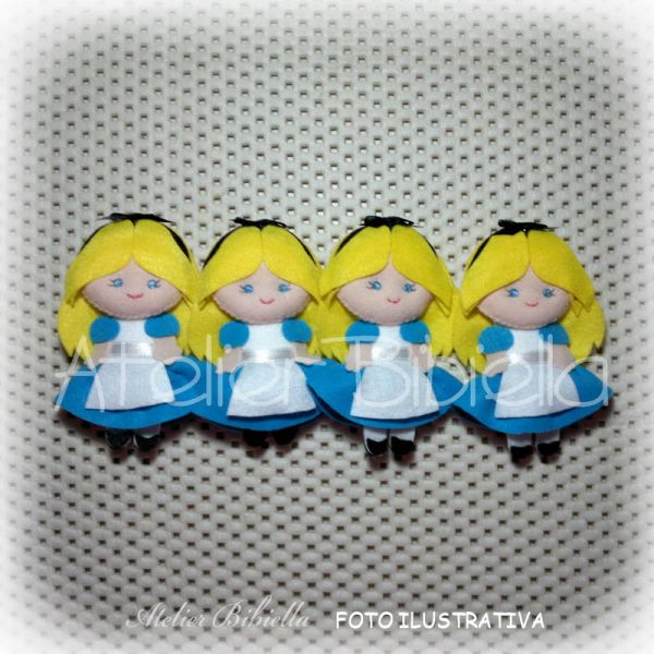 LEMBRANCINHA ALICE NO PAÍS DAS MARAVILHAS - PERSONAGEM 12CM SIMPLES UNIDADE