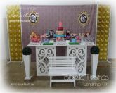 DECORAÇÃO EVER AFTER HIGH MESA 2 CUBO ARABESCO GRADE DOURADO CORTINA BANCO BOLO -Aluguel Londrina