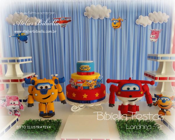 DECORAÇÃO SUPER WINGS 2 CUBO LISO GRADE CORTINA MDF BANCO BOLO