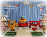 DECORAÇÃO SUPER WINGS 2 CUBO LISO GRADE CORTINA MDF BANCO BOLO