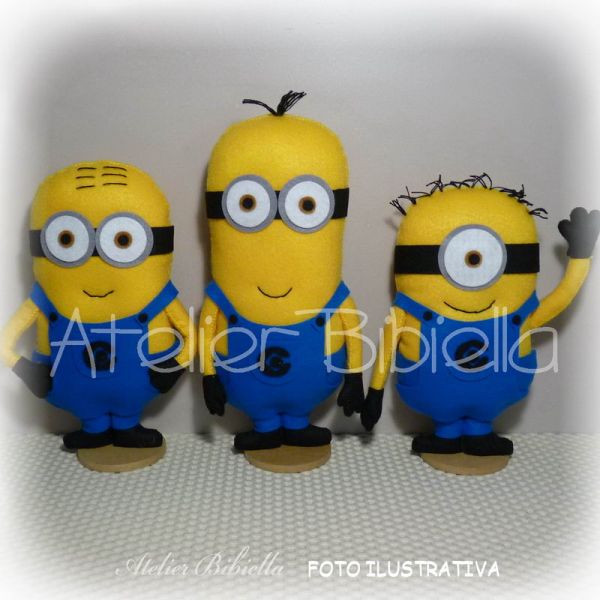 MINION 30 CM UNIDADE