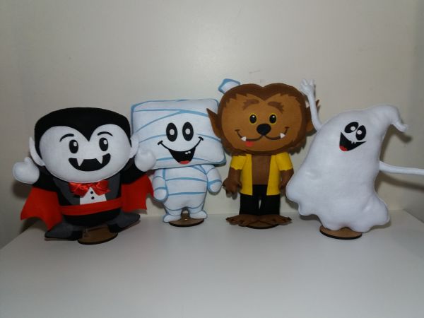 I LOVE BOO KIT 8 PERSONAGENS TAM APROX 30 CM