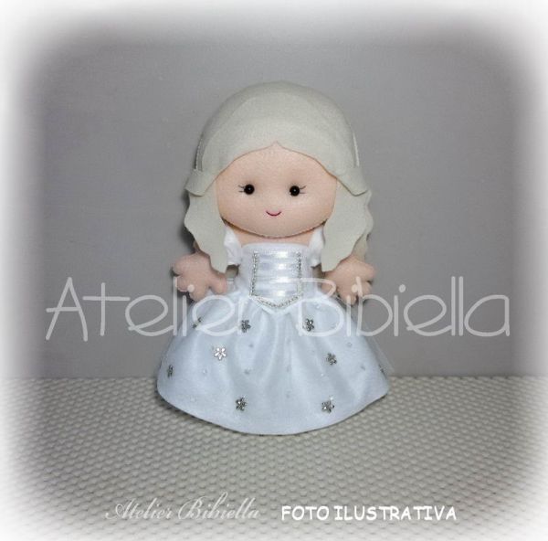 ALICE NO PAÍS DAS MARAVILHAS 30CM - KIT 6 PERSONAGENS C/ RAINHA BRANCA