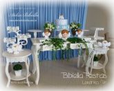 DECORAÇÃO BATIZADO MESA LUIZ XV COM LATERAL CORTINA AZUL MDF BOLO - Aluguel em Londrina