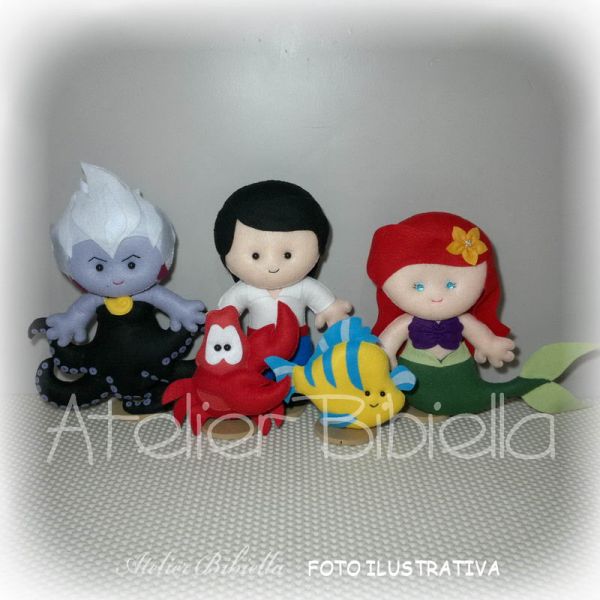 PEQUENA SEREIA ARIEL COM URSULA KIT 5 PERSONAGENS