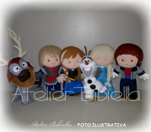 KIT FROZEN PADRÃO C/ 6 PERSONAGENS BASE ELSA 25CM