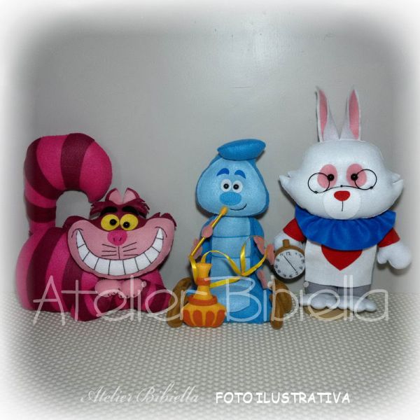 ALICE NO PAÍS DAS MARAVILHAS 25 CM - KIT C/ 6 PERSONAGENS