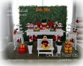 DECORAÇÃO MICKEY DE NATAL MESA FLORAL COM LATERAL MURO INGLÊS BANCO ESTANTE BOLO NOME - Em Londrina